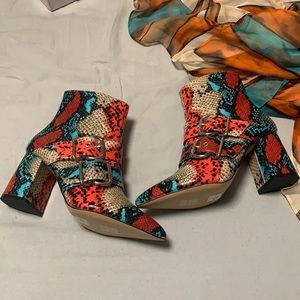 Snake Print Anna Pale Grey booties